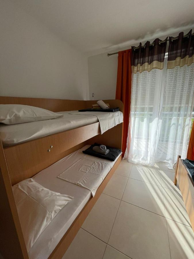 Apartmani Sit Murter Buitenkant foto